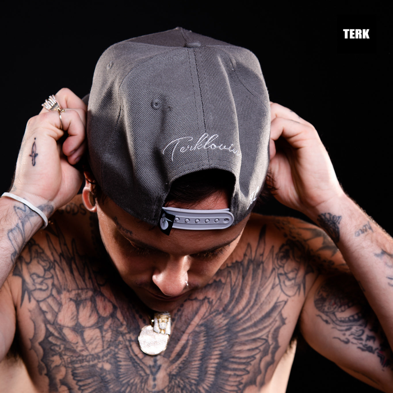 TERKLOVING Unity Is Strength Headwear